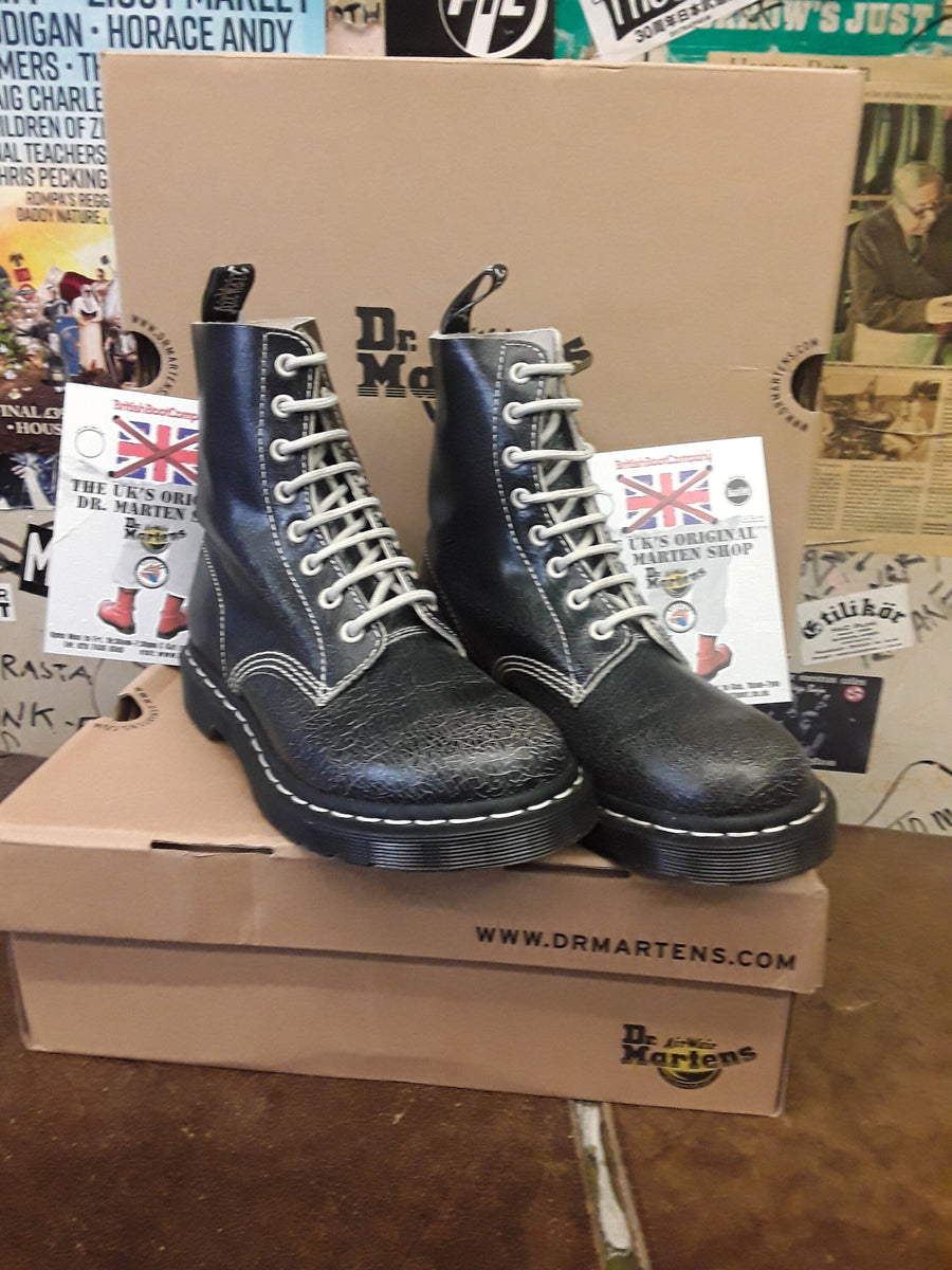 Dr Martens Pascal Black Crackle