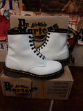 DR MARTENS - WHITE BOOT 1460 (8 EYELET)  *VINTAGE* MADE IN ENGLAND - BRITISH BOOT COMPANY LTD