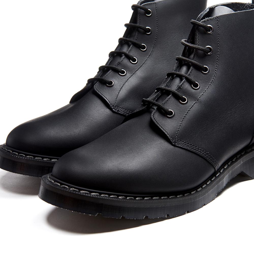 SOLOVAIR "ASTRONAUT" BLACK GREASY LEATHER BOOT 1969 (6 EYELET)
