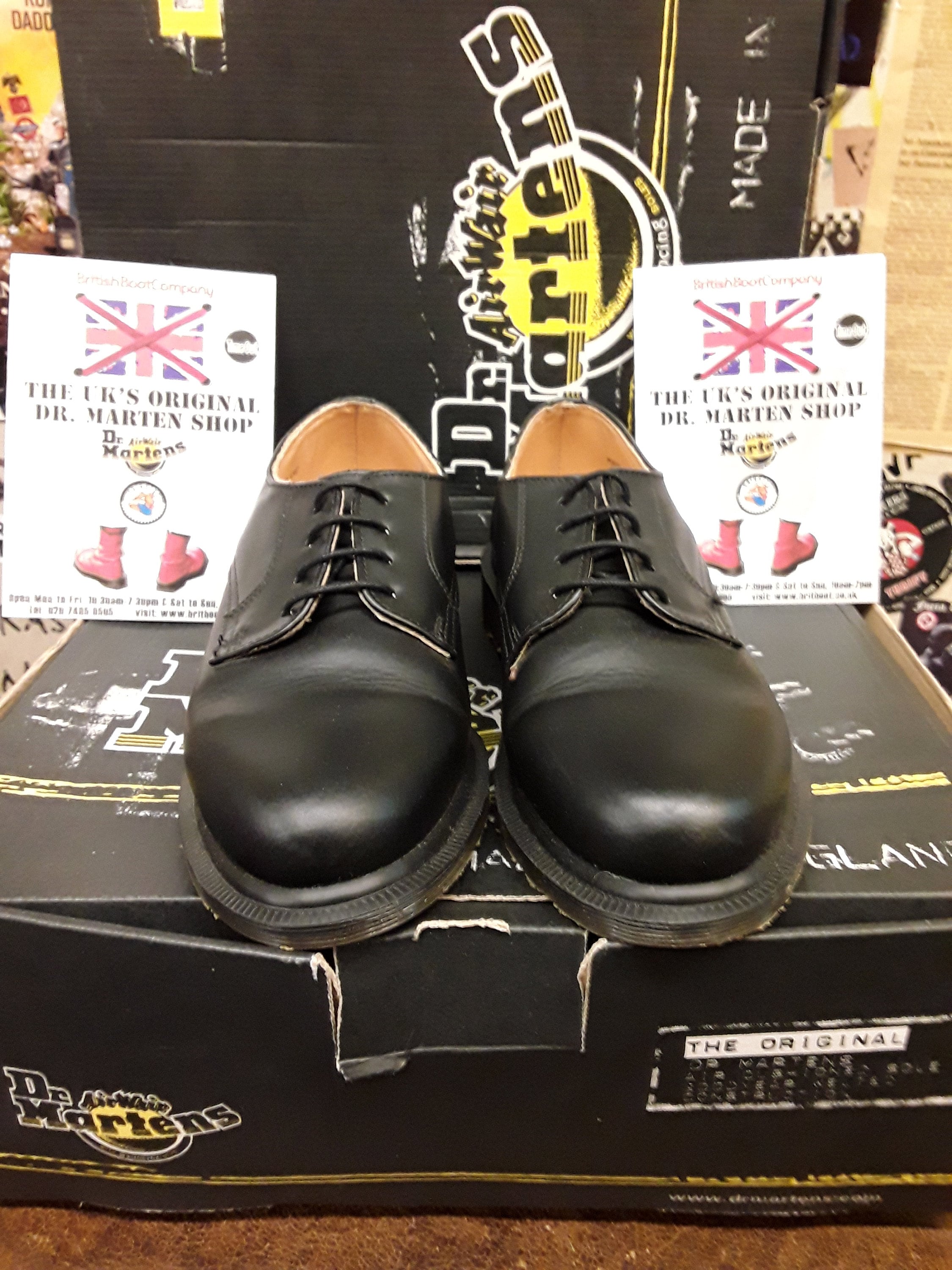 Dr Martens, Made in England, 3514 BLACK plain shoe, size