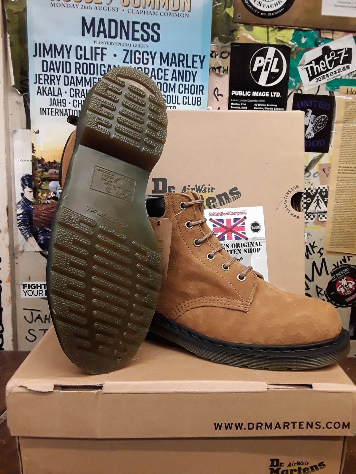 Dr Martens Tan Nubuck 6 hole Size 9,limited Edition,very rare!