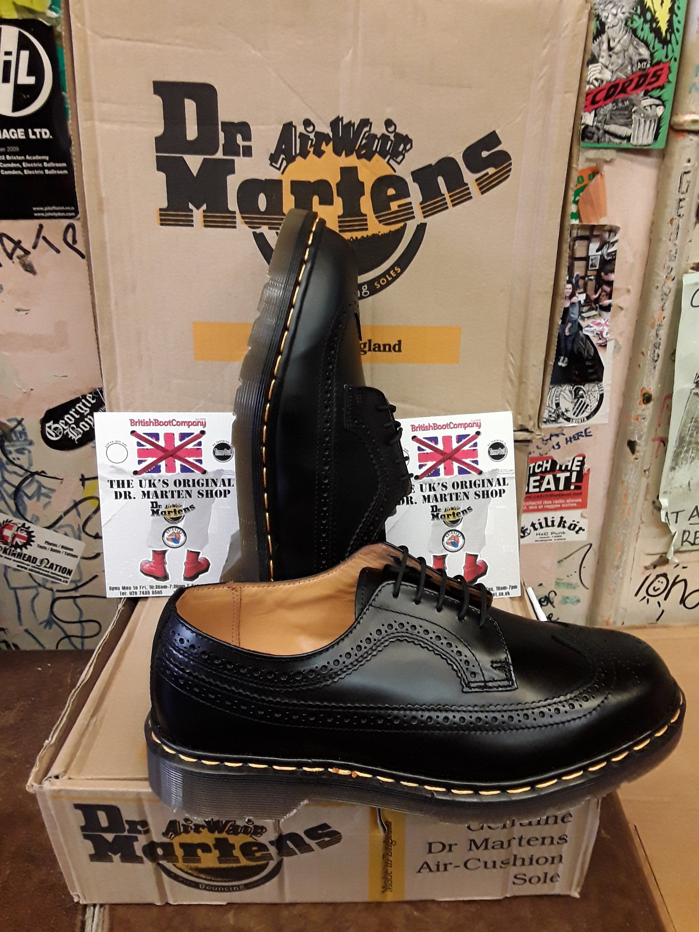 Dr Martens 3989 Made in England Black Brogue