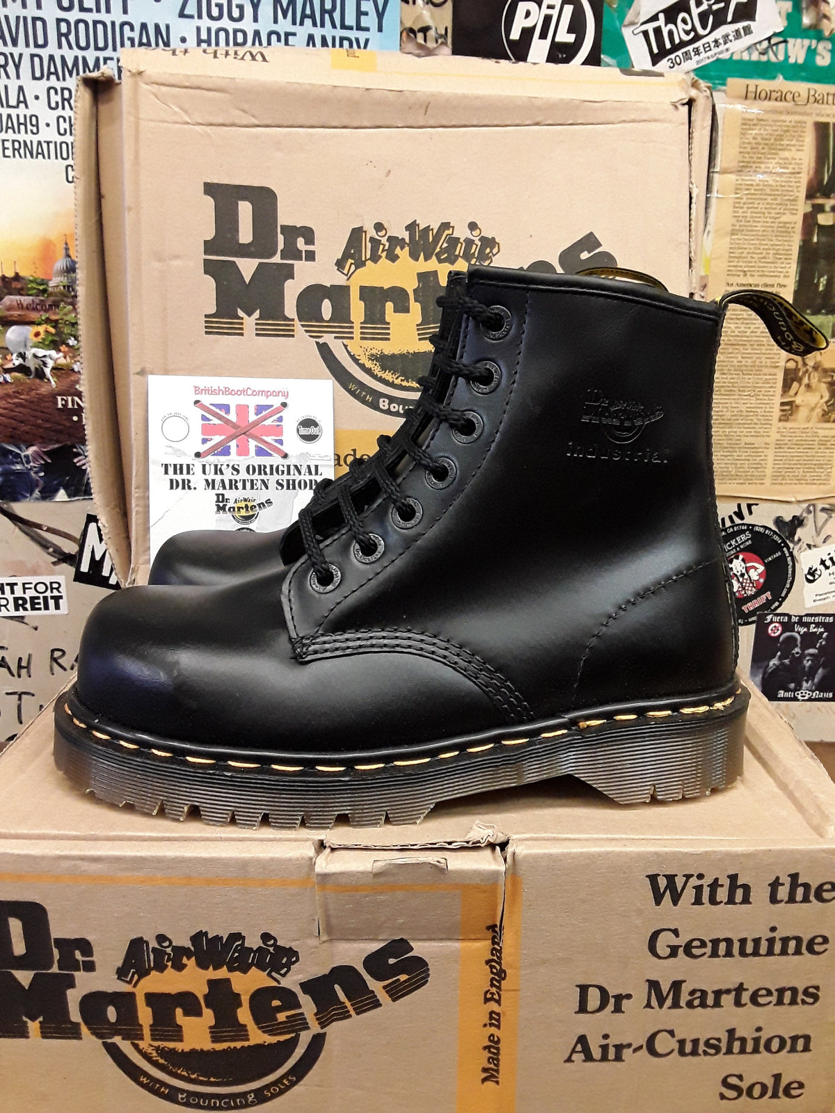 Dr. Martens Men\'s 8877 Steel Toe‎ Made in England Vintage Work Boots UK 7 US 8 Dr Martens Made in England, 7 Hole Industrial Steel Toe  main image 2