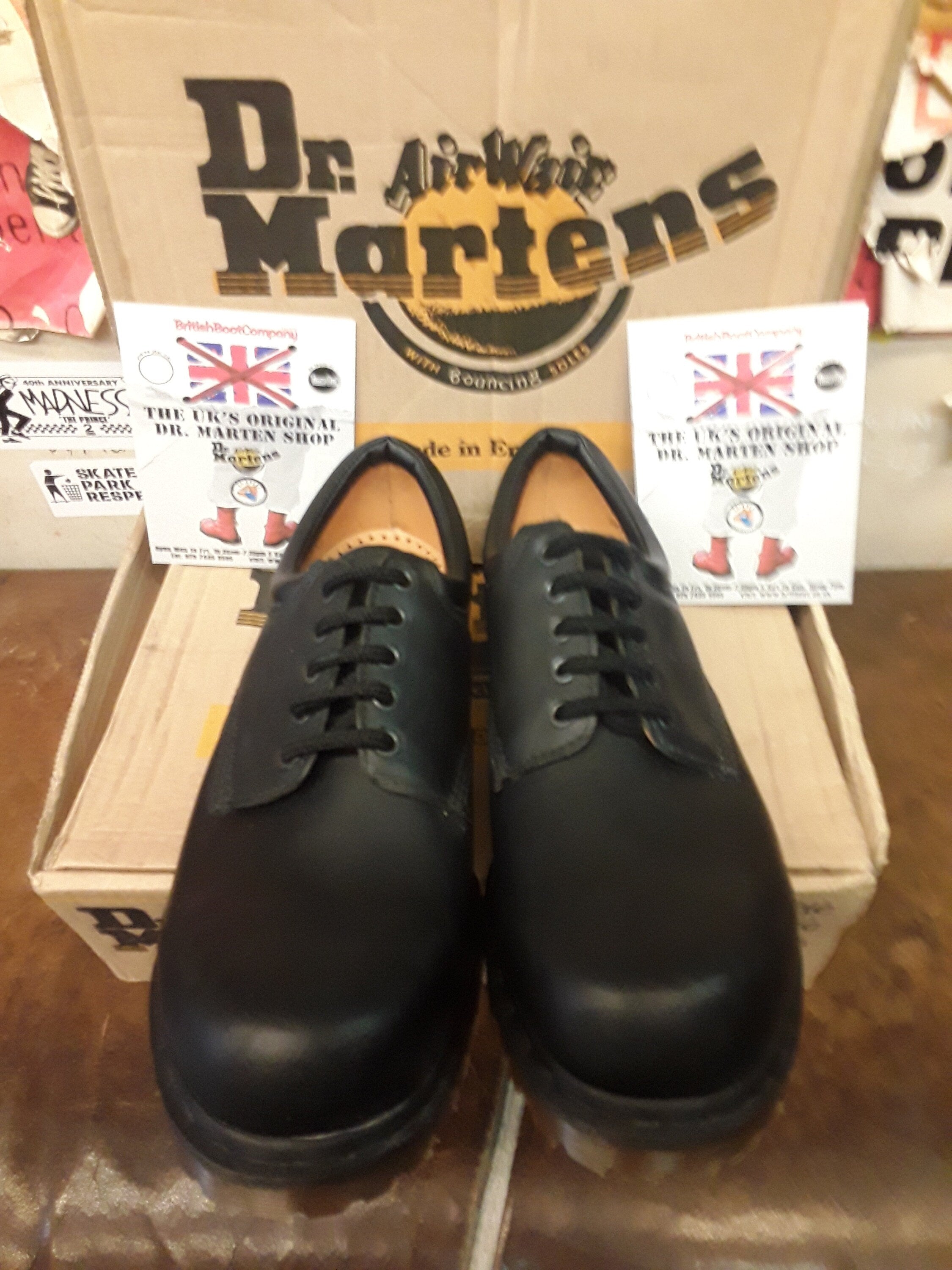 Dr Martens 8a84 Made in England Black 5 Eye