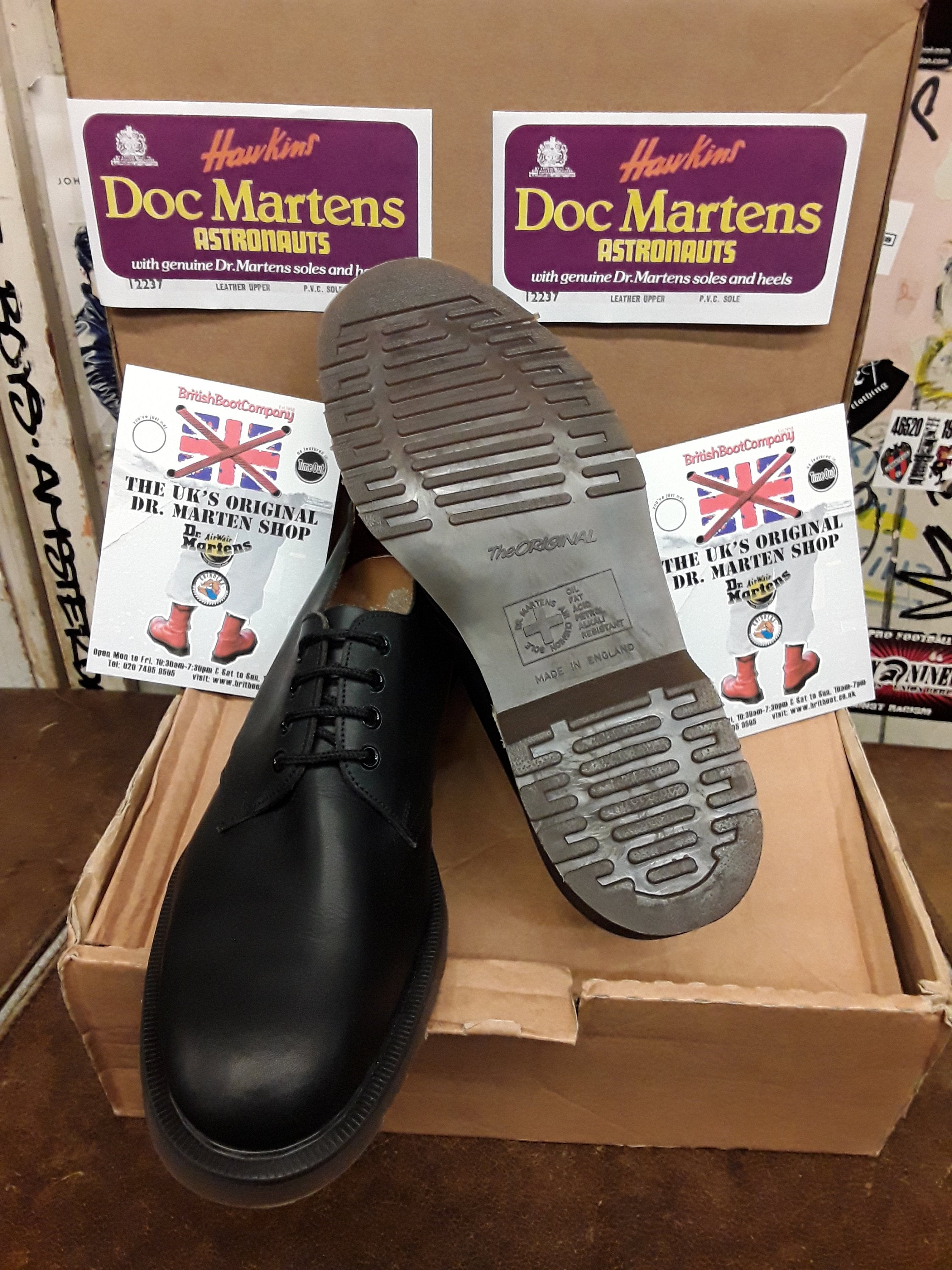 Original Hawkins Dr Martnens Astronaut Black Waxy 4 Hole.5