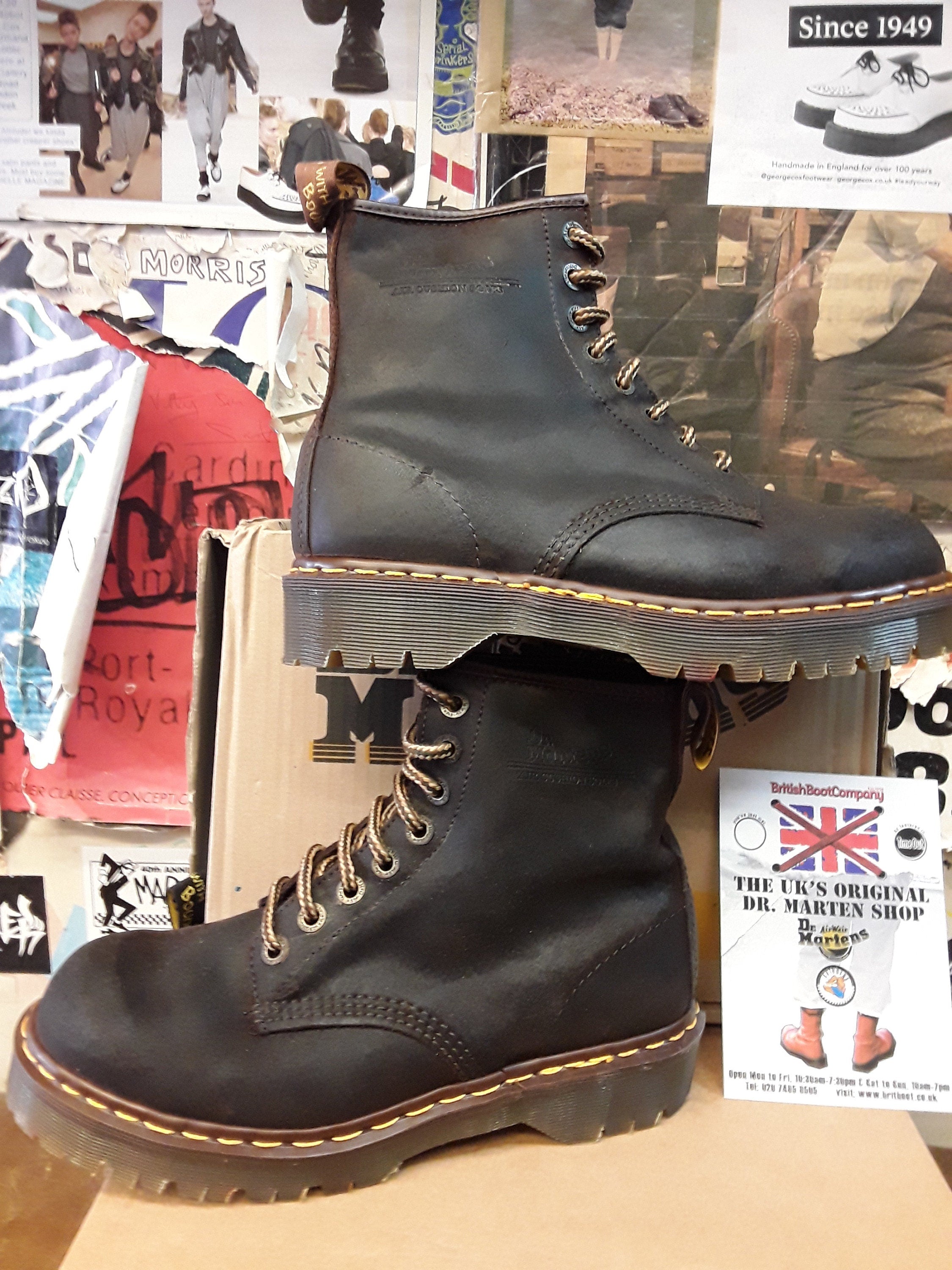 Dr Martens Chocolate Commando Waxy Suede 8 hole , 8338z , Bex sole ...