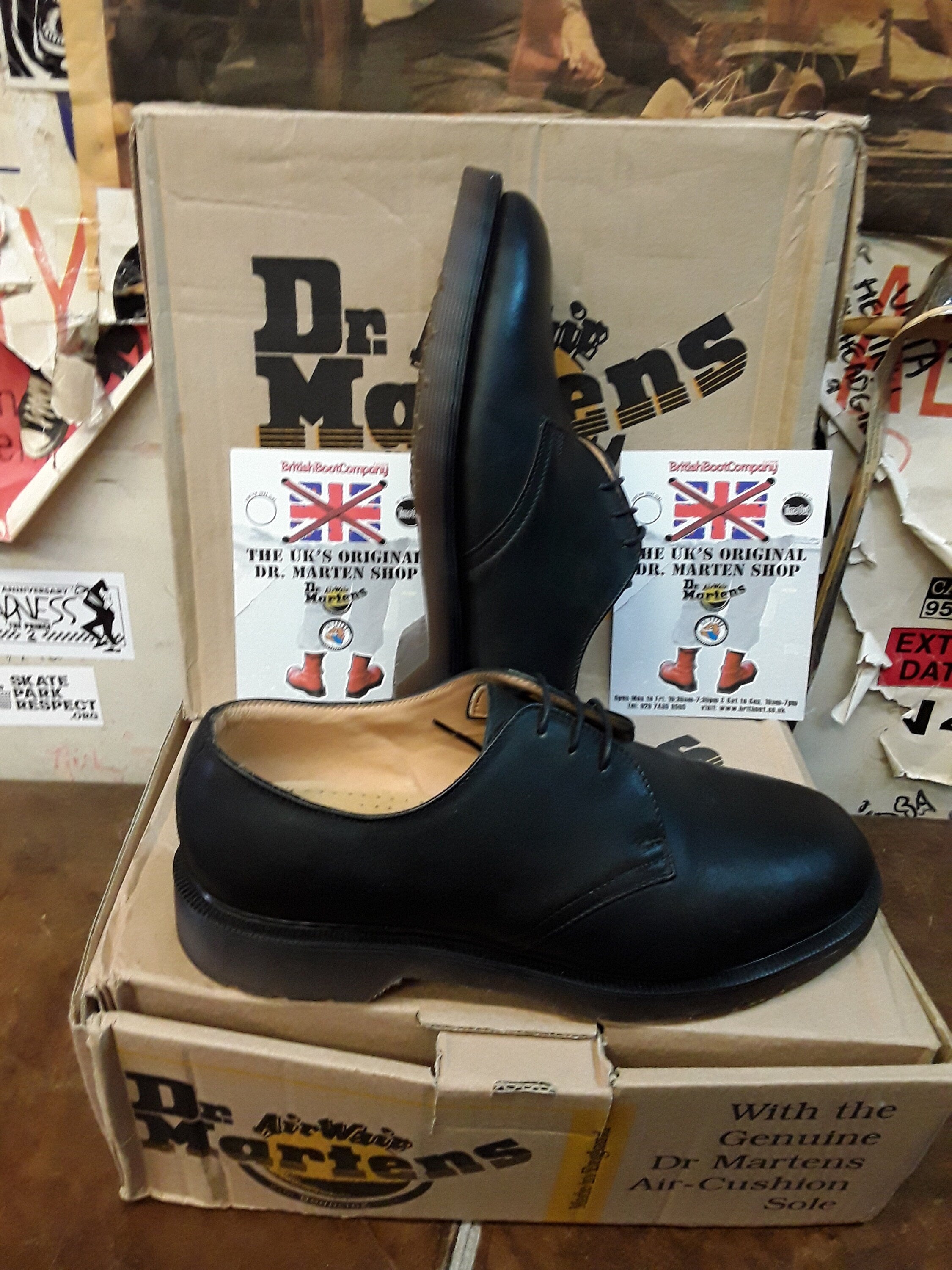 Dr Martens 1484 Black Waxy Shoe Made in England.5