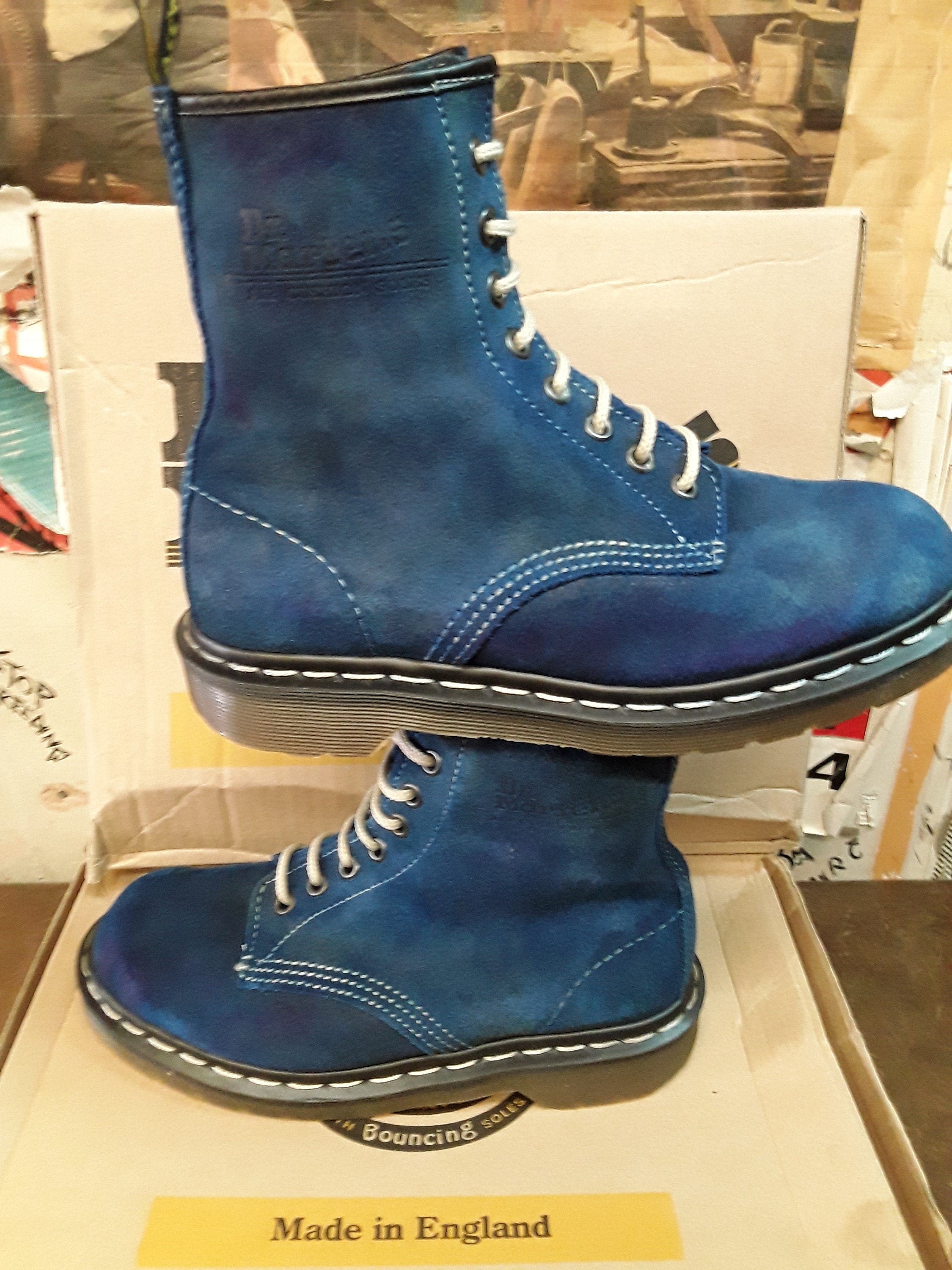 Dr Martens 9350 Blue vintage, Waxy Suede 8 Hole, Made in England