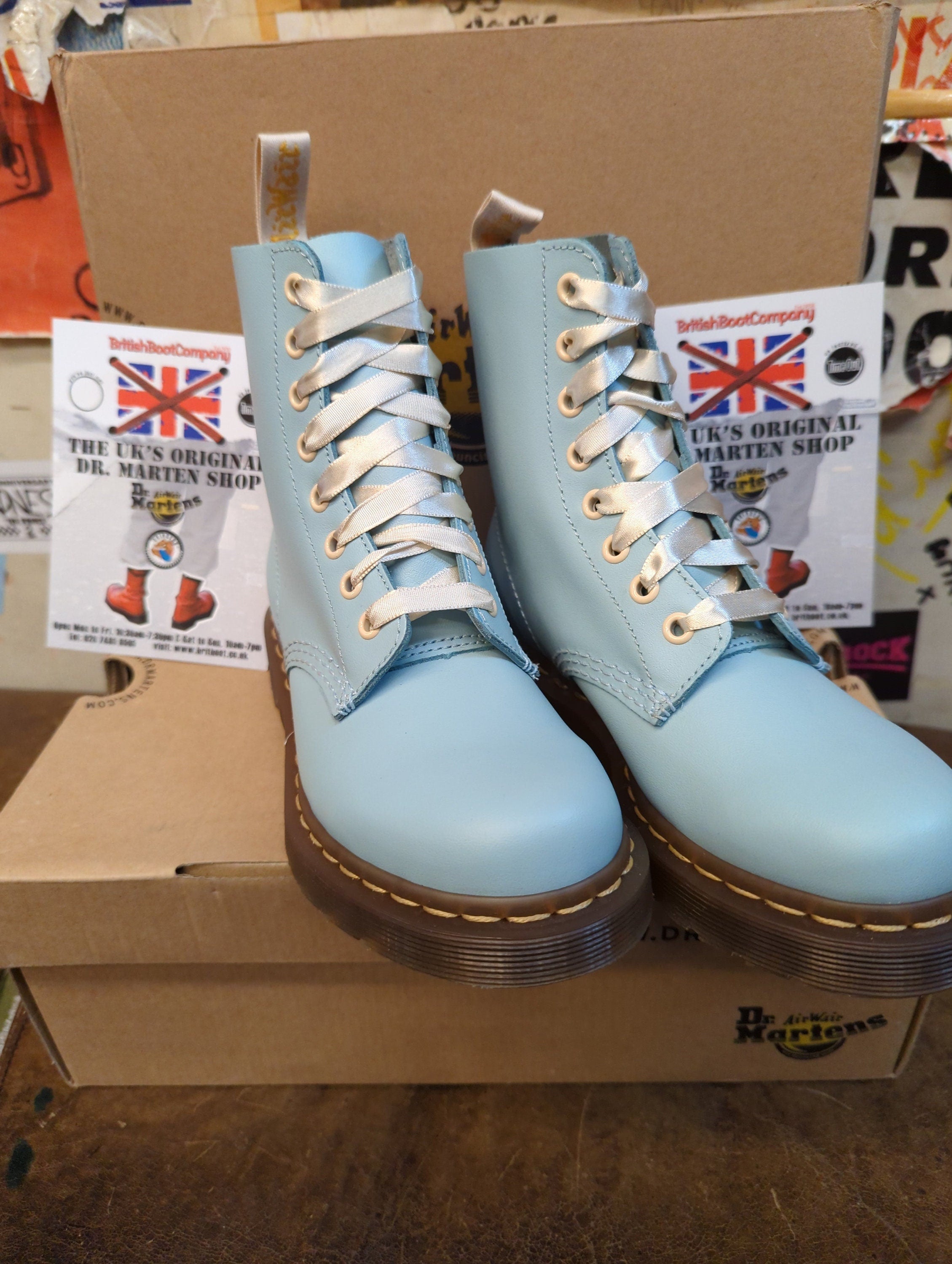 Pascal Duck Dr Martens Pascal Duck Egg